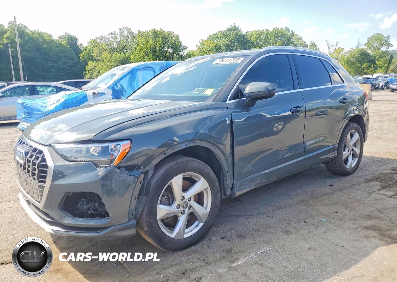 2020 Audi Q3 Premium