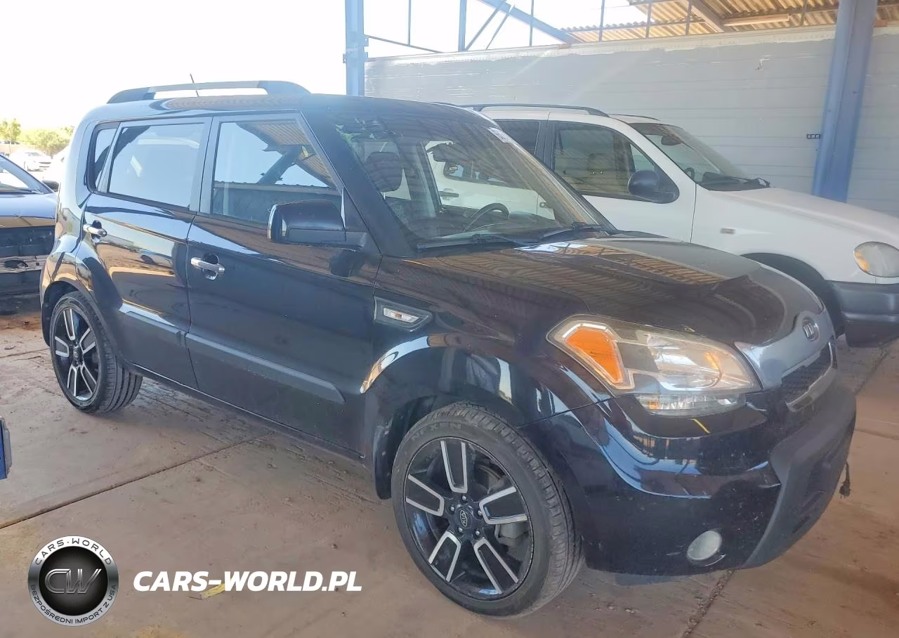 2011 Kia Soul + VIN:KNDJT2A25B7732335 - 4