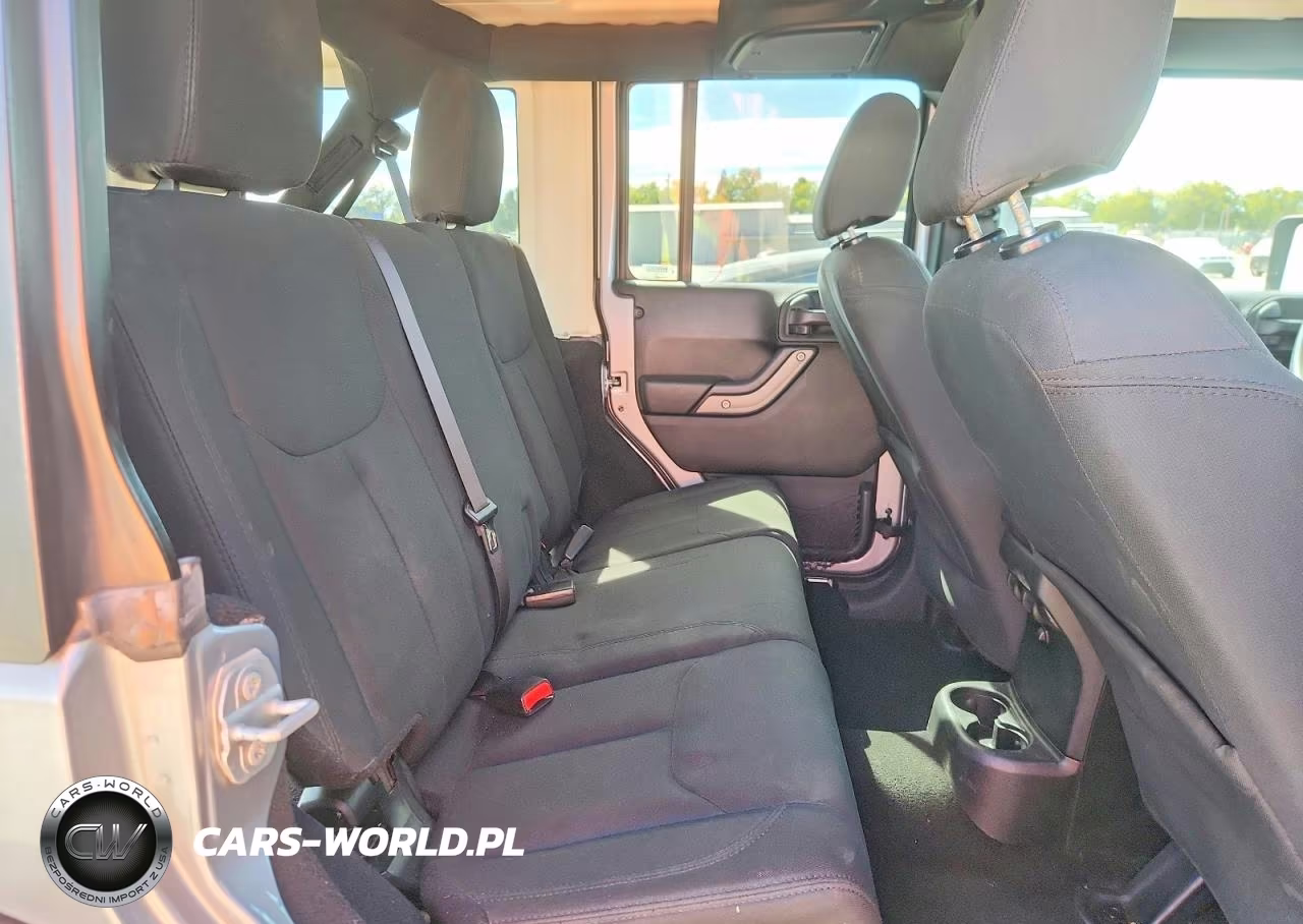 2018 Jeep Wrangler Unlimited Sport VIN:1C4BJWDG4JL926661 - 10