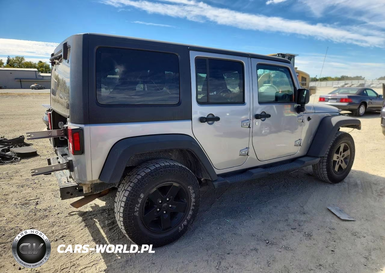 2018 Jeep Wrangler Unlimited Sport VIN:1C4BJWDG4JL926661 - 3