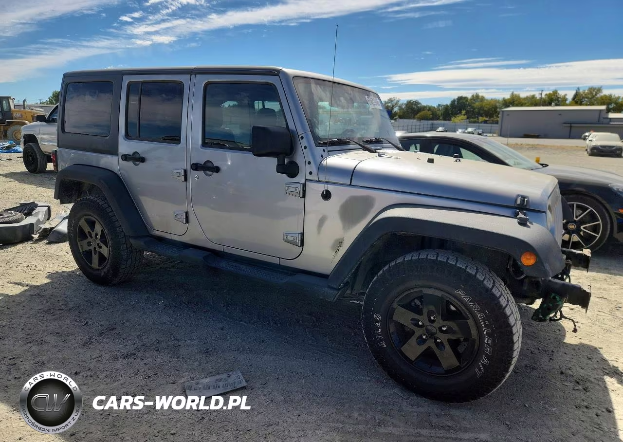 2018 Jeep Wrangler Unlimited Sport VIN:1C4BJWDG4JL926661 - 4