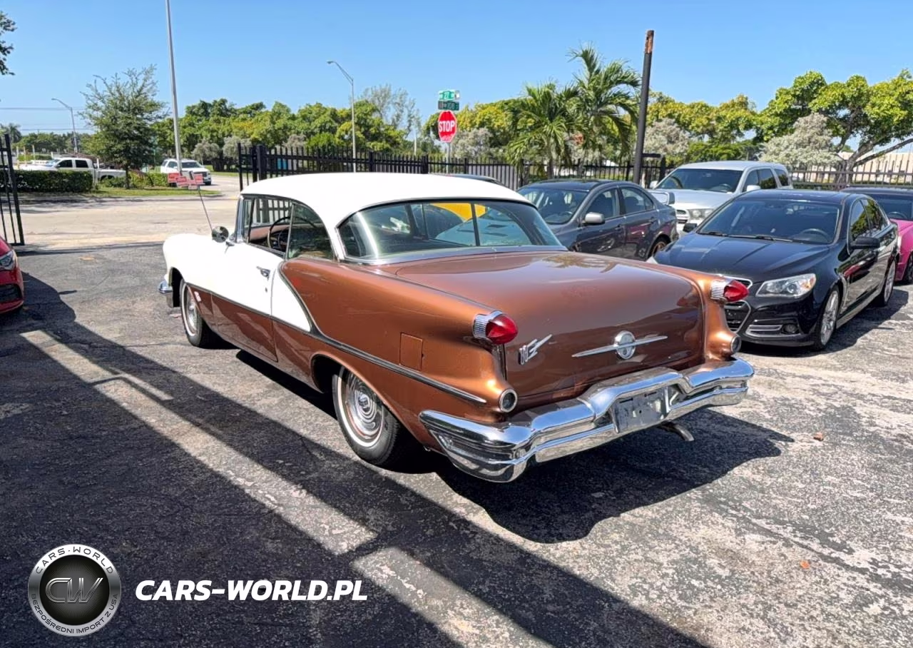1956 Oldsmobile Rocket 88 VIN:567C19821 - 3