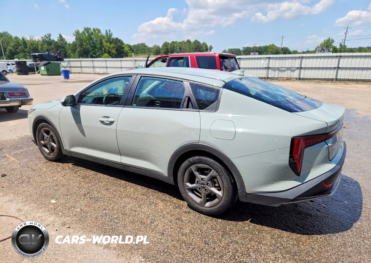 2025 Kia K4 Lxs VIN:3KPFT4DE4SE105603 - 2