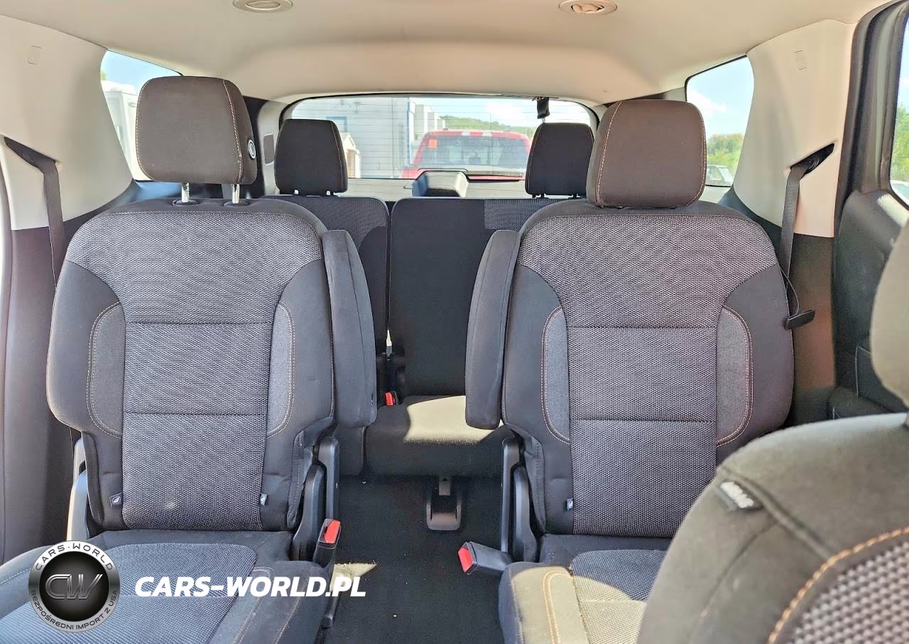 2018 Chevrolet Traverse Lt VIN:1GNERGKW4JJ180320 - 10