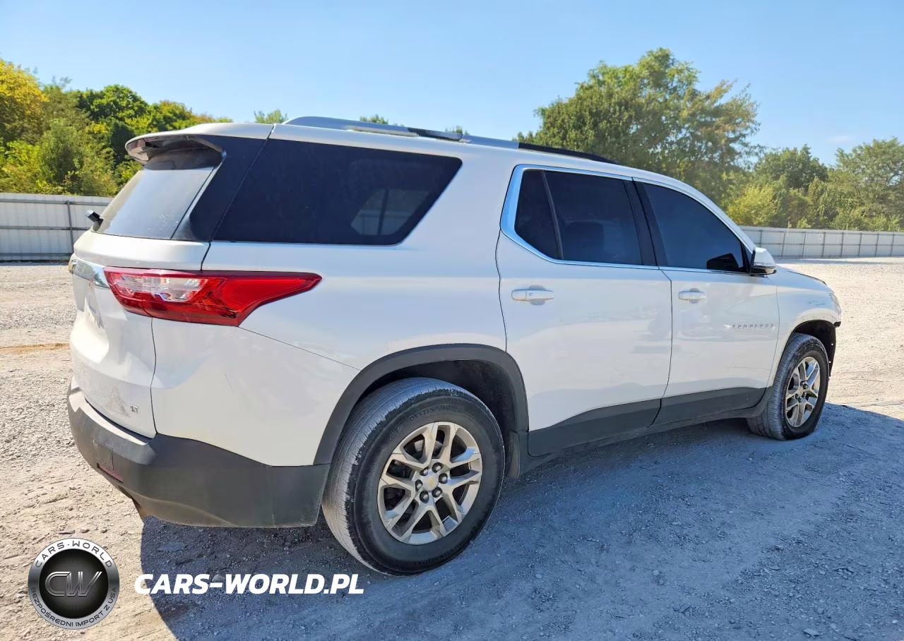 2018 Chevrolet Traverse Lt VIN:1GNERGKW4JJ180320 - 3