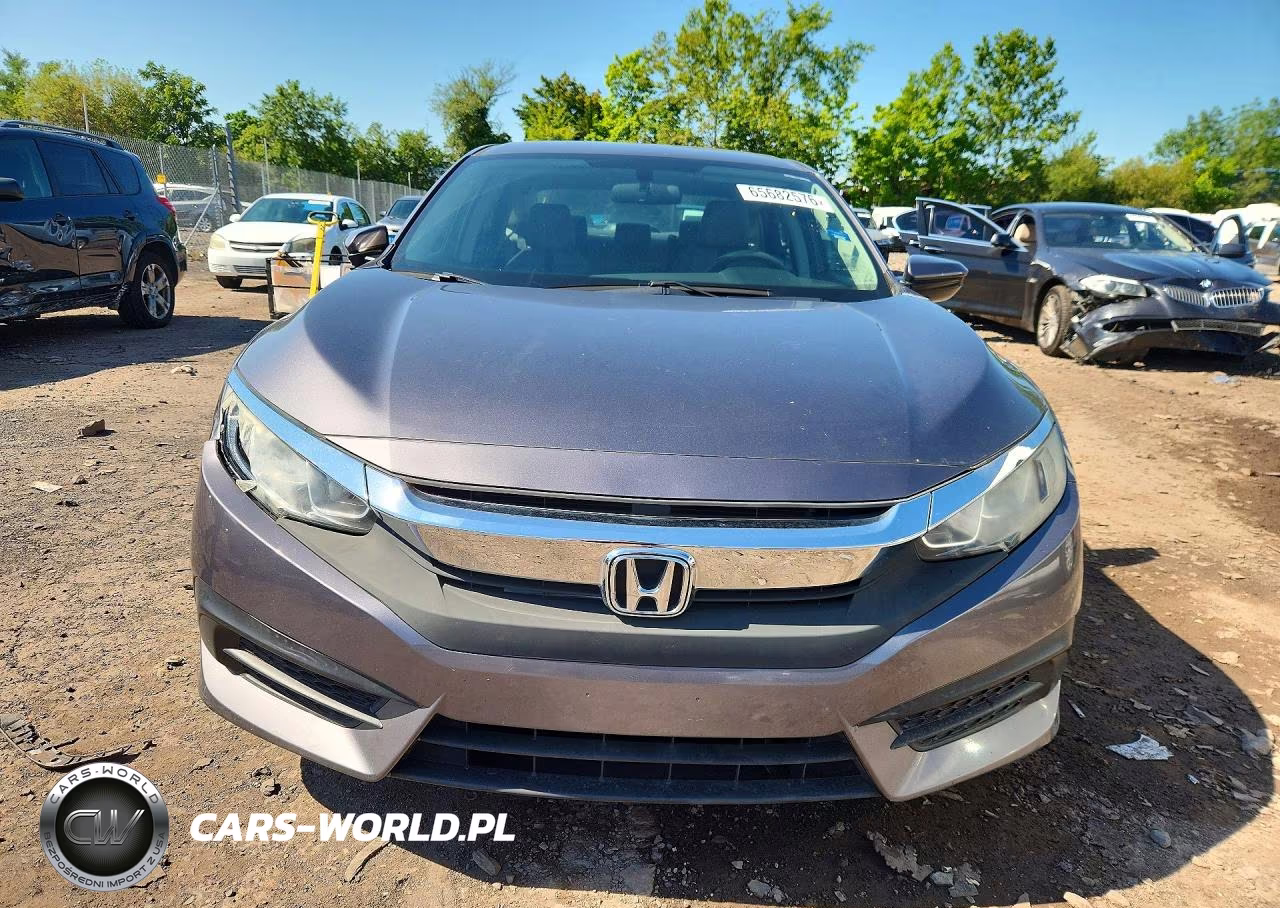 2018 Honda Civic Lx VIN:19XFC2F5XJE011452 - 5