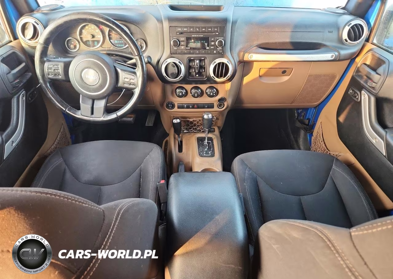 2016 Jeep Wrangler Unlimited Sahara VIN:1C4BJWEG9GL162121 - 8