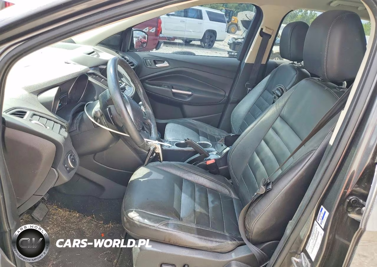 2016 Ford Escape Titanium VIN:1FMCU9J98GUC30595 - 7