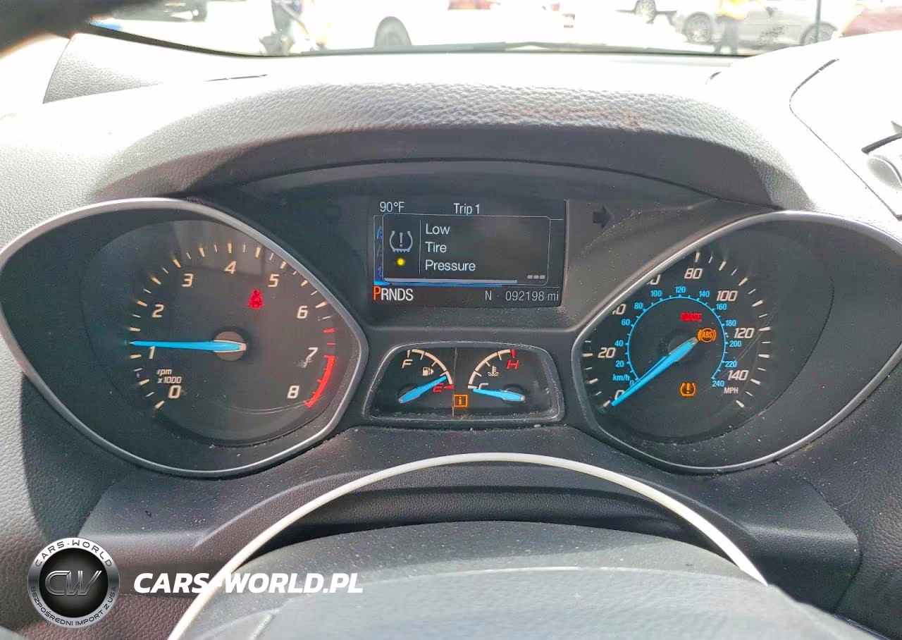 2016 Ford Escape Titanium VIN:1FMCU9J98GUC30595 - 9