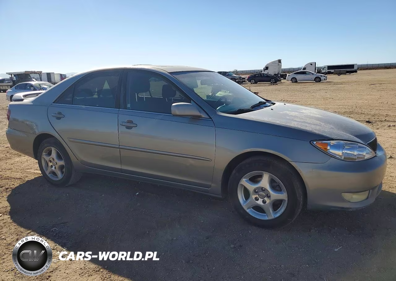2005 Toyota Camry Se VIN:JTDBE32K553013813 - 4