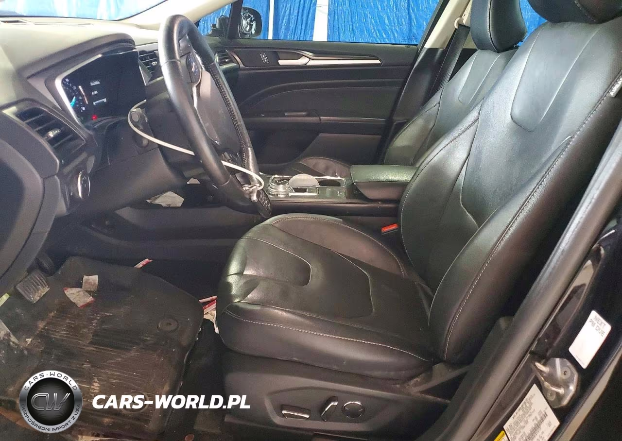 2020 Ford Fusion Titanium VIN:3FA6P0K98LR116137 - 7