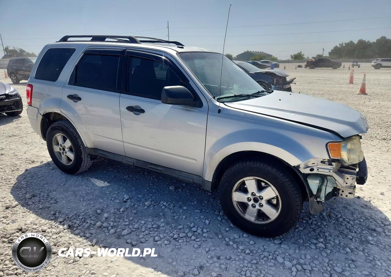 2009 Ford Escape Xlt VIN:1FMCU03G39KD11896 - 4