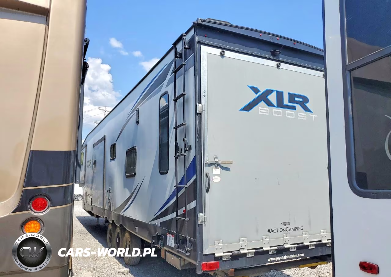 2021 Forest River Xlr Boost Camper VIN:5ZT3XL2F5MZ792139 - 3