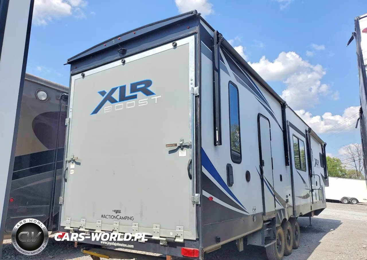 2021 Forest River Xlr Boost Camper VIN:5ZT3XL2F5MZ792139 - 4