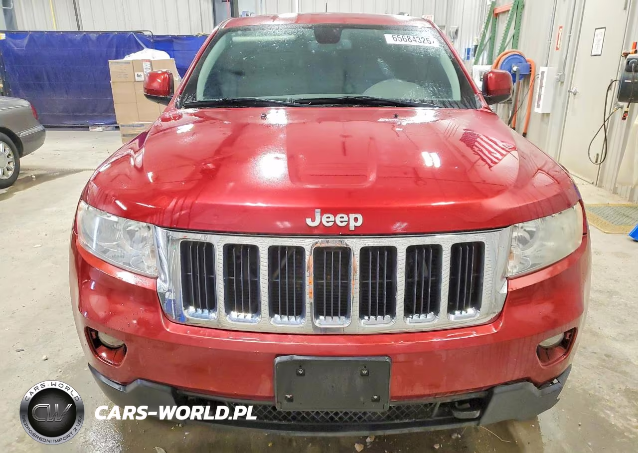 2012 Jeep Grand Cherokee Laredo VIN:1C4RJFAG2CC332947 - 5