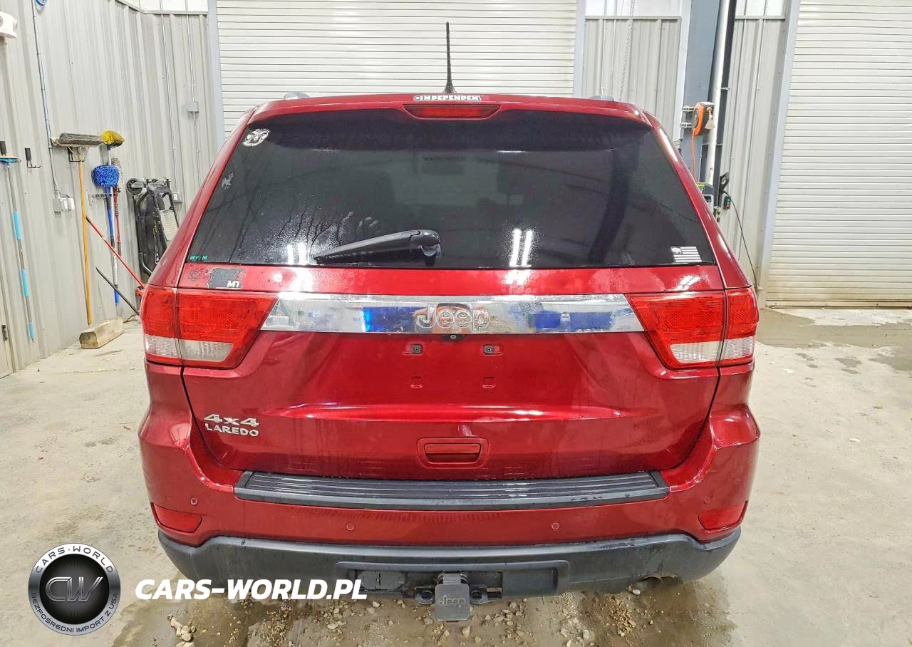 2012 Jeep Grand Cherokee Laredo VIN:1C4RJFAG2CC332947 - 6