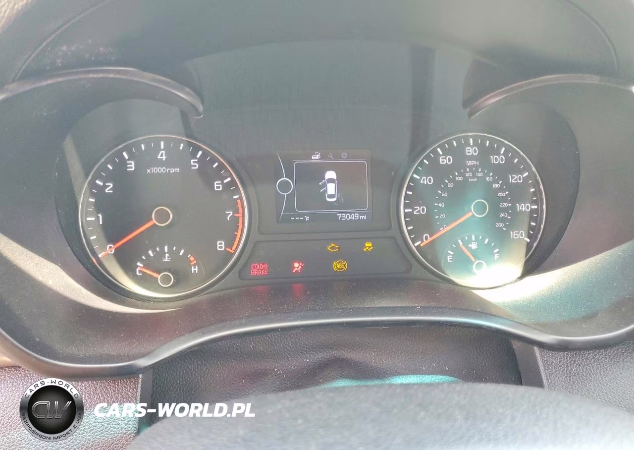 2018 Kia Optima Lx VIN:5XXGT4L34JG269007 - 9