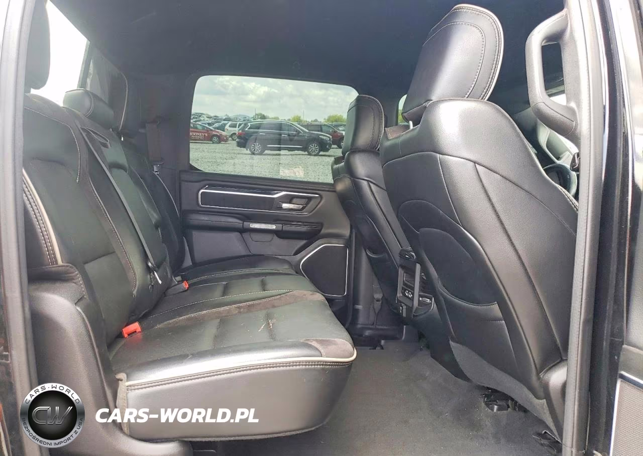 2019 Ram 1500 Laramie VIN:1C6SRFJT4KN845425 - 10