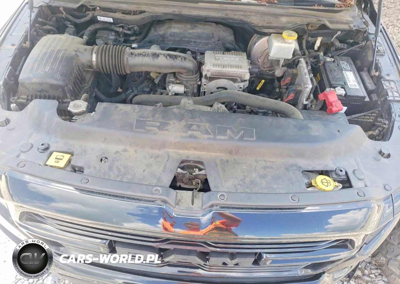 2019 Ram 1500 Laramie VIN:1C6SRFJT4KN845425 - 11