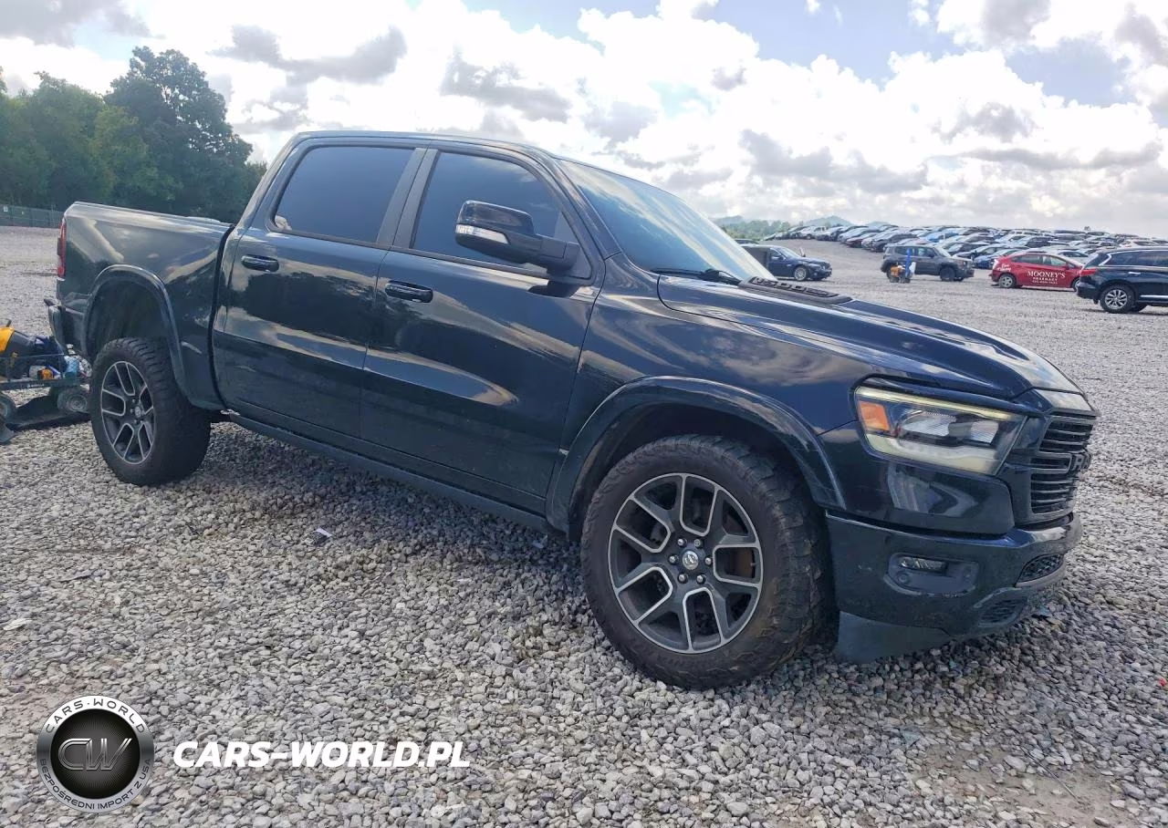 2019 Ram 1500 Laramie VIN:1C6SRFJT4KN845425 - 4