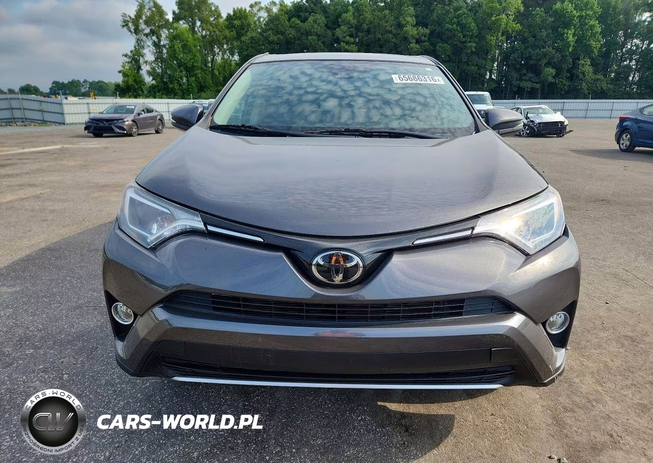 2018 Toyota Rav4 Xle VIN:2T3WFREV1JW477812 - 5
