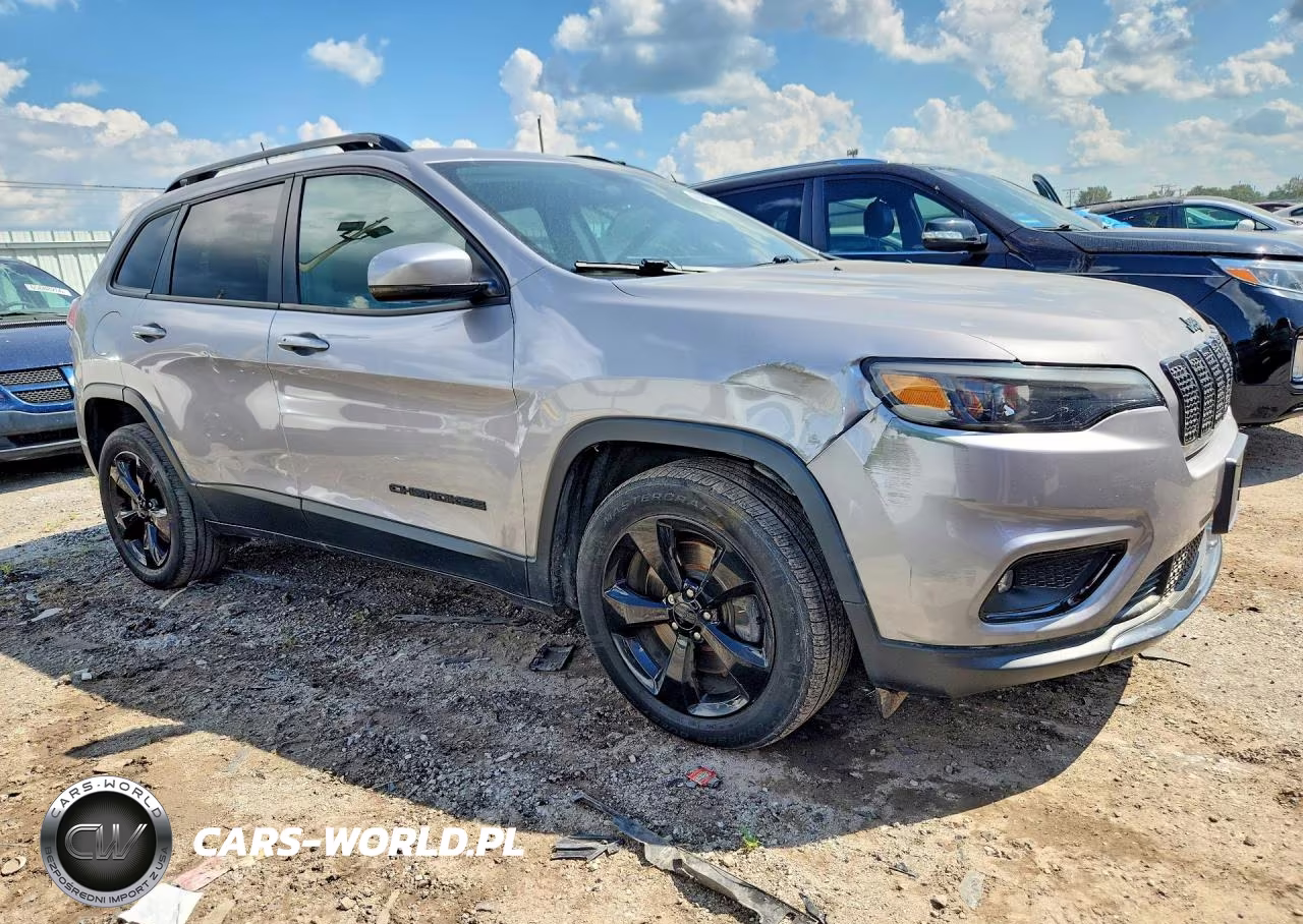 2019 Jeep Cherokee Latitude Plus VIN:1C4PJLLB6KD384226 - 4