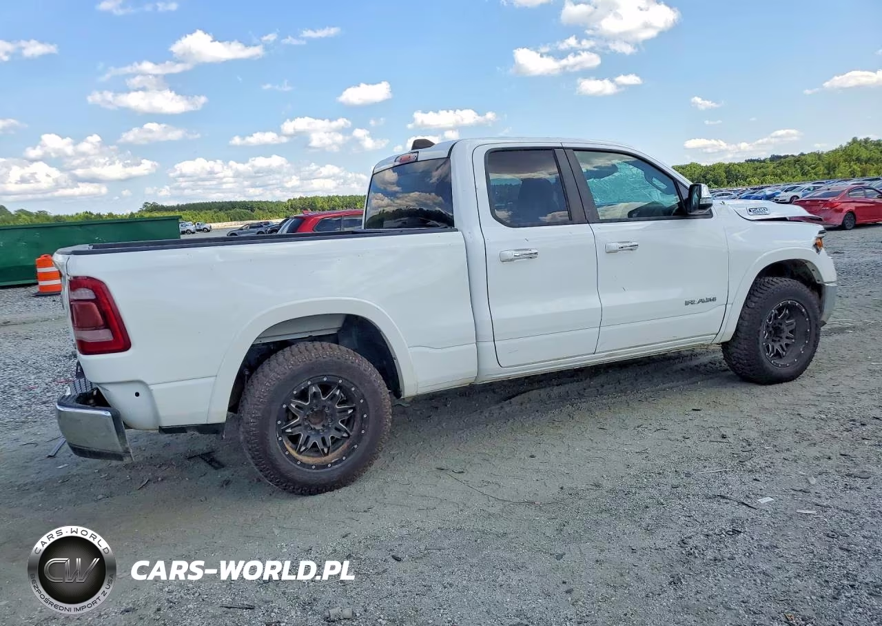 2021 Ram 1500 Laramie 4X4 6'4 Box VIN:1C6SRFDT2MN632150 - 3