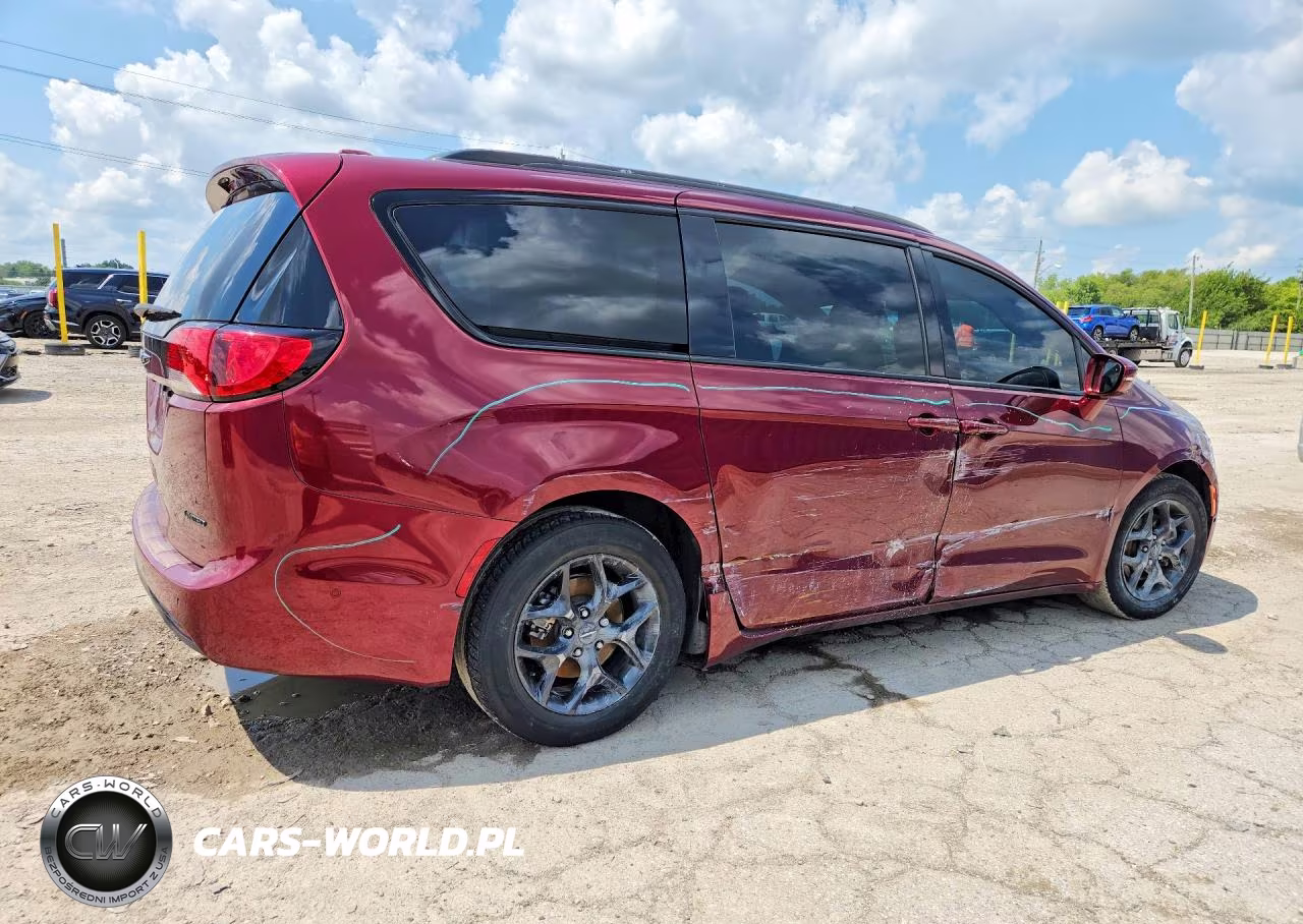 2018 Chrysler Pacifica Limited VIN:2C4RC1GG7JR354175 - 3