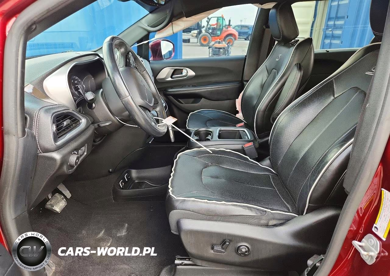 2018 Chrysler Pacifica Limited VIN:2C4RC1GG7JR354175 - 7