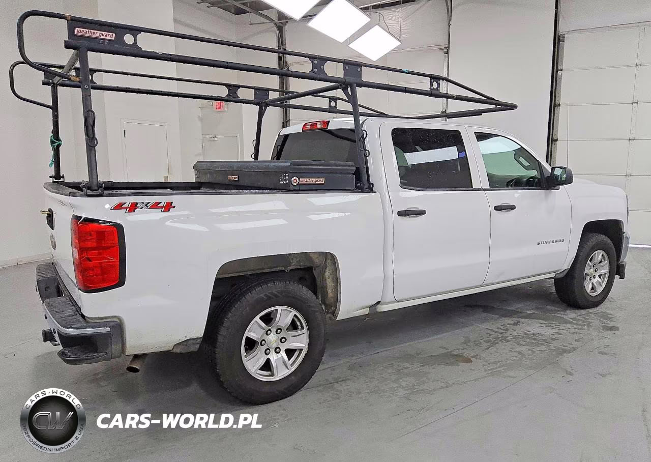 2018 Chevrolet Silverado K1500 VIN:3GCUKNEC2JG172068 - 3