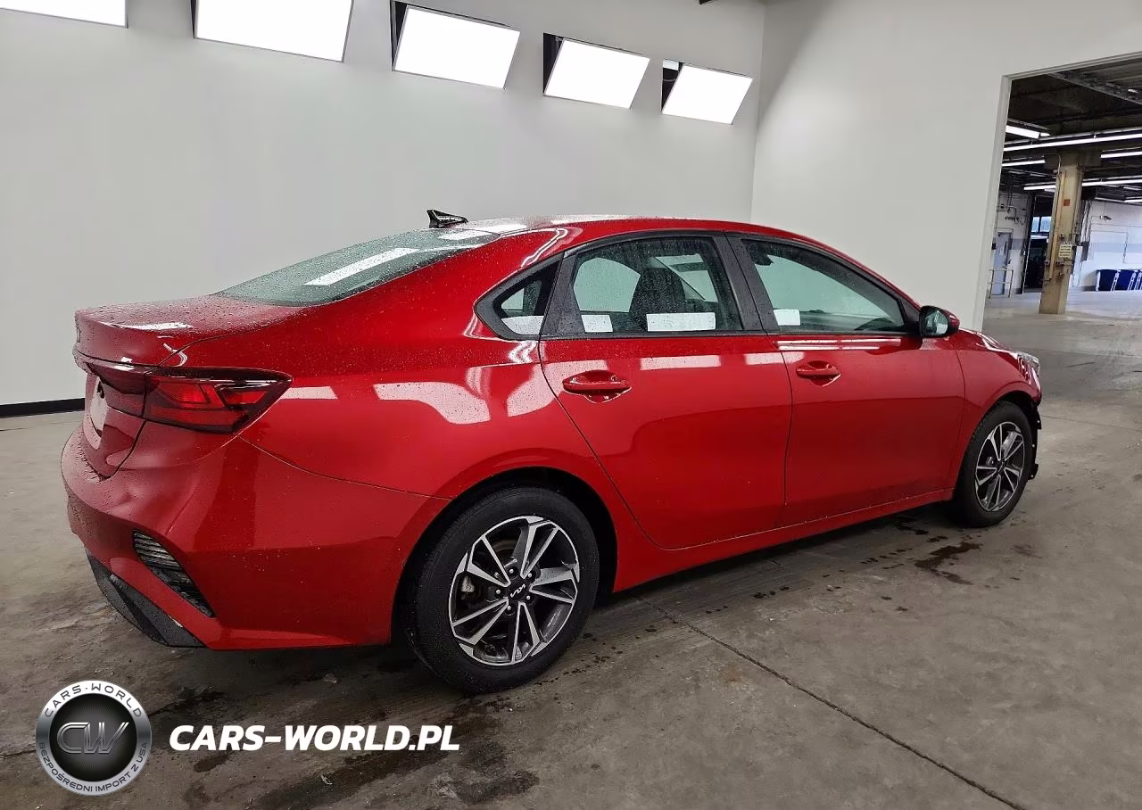 2023 Kia Forte Lxs VIN:3KPF24AD7PE589594 - 3