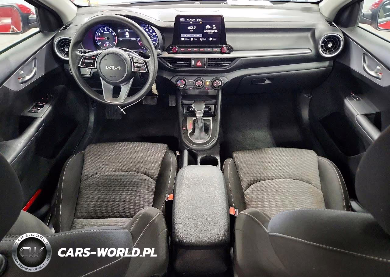 2023 Kia Forte Lxs VIN:3KPF24AD7PE589594 - 8