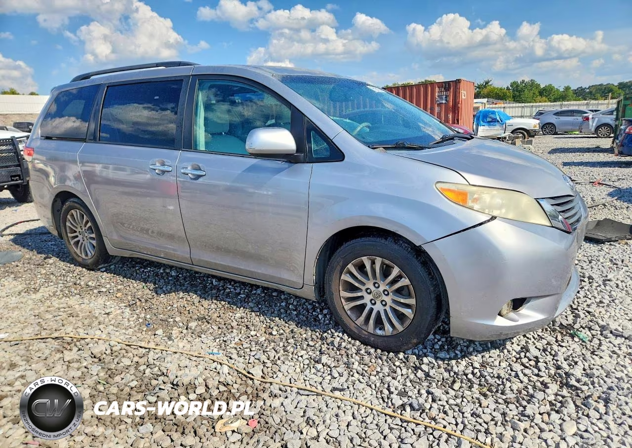 2012 Toyota Sienna Xle 8-Passenger VIN:5TDYK3DC7CS226721 - 4
