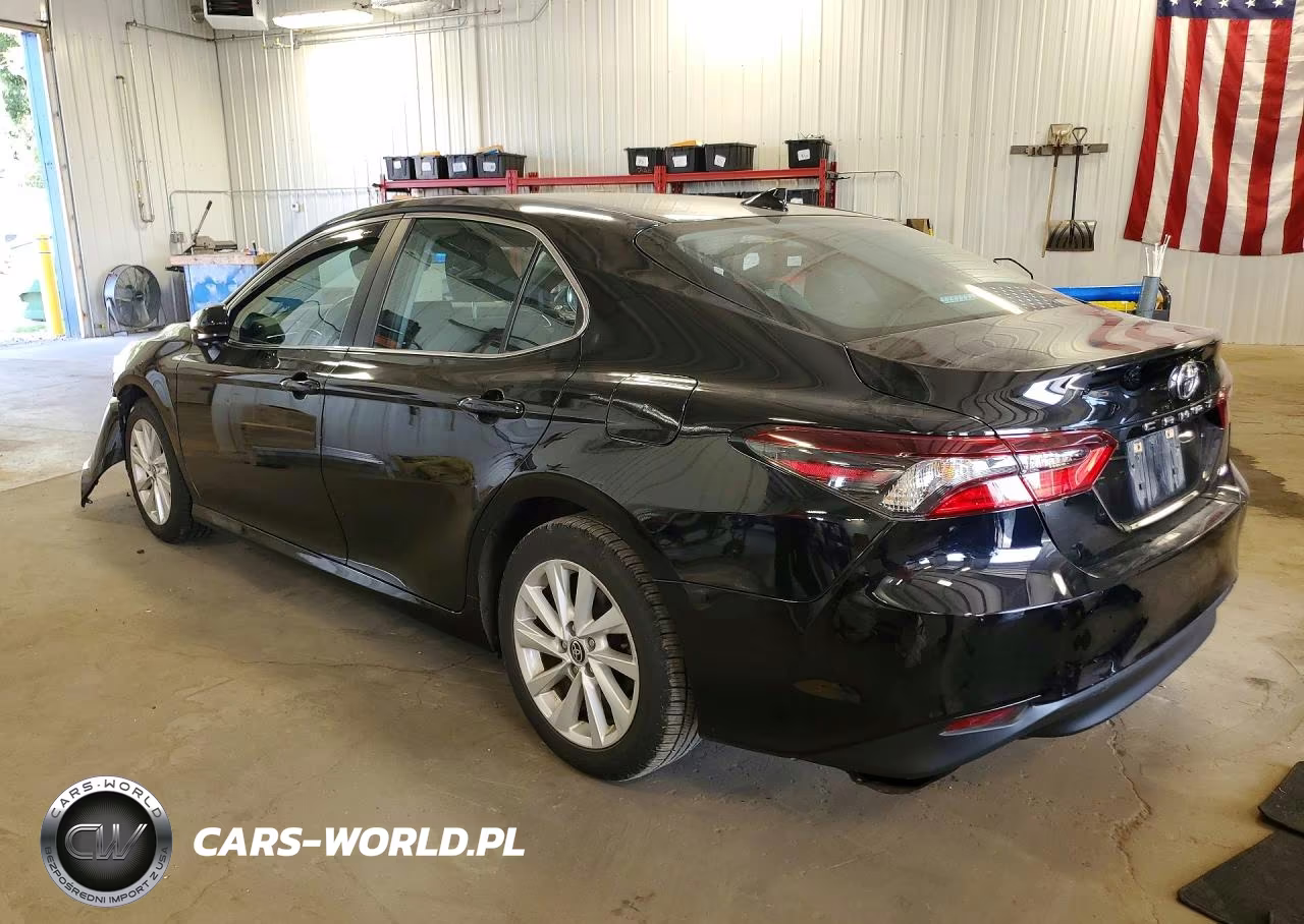 2022 Toyota Camry Le VIN:4T1C11AK0NU696970 - 2
