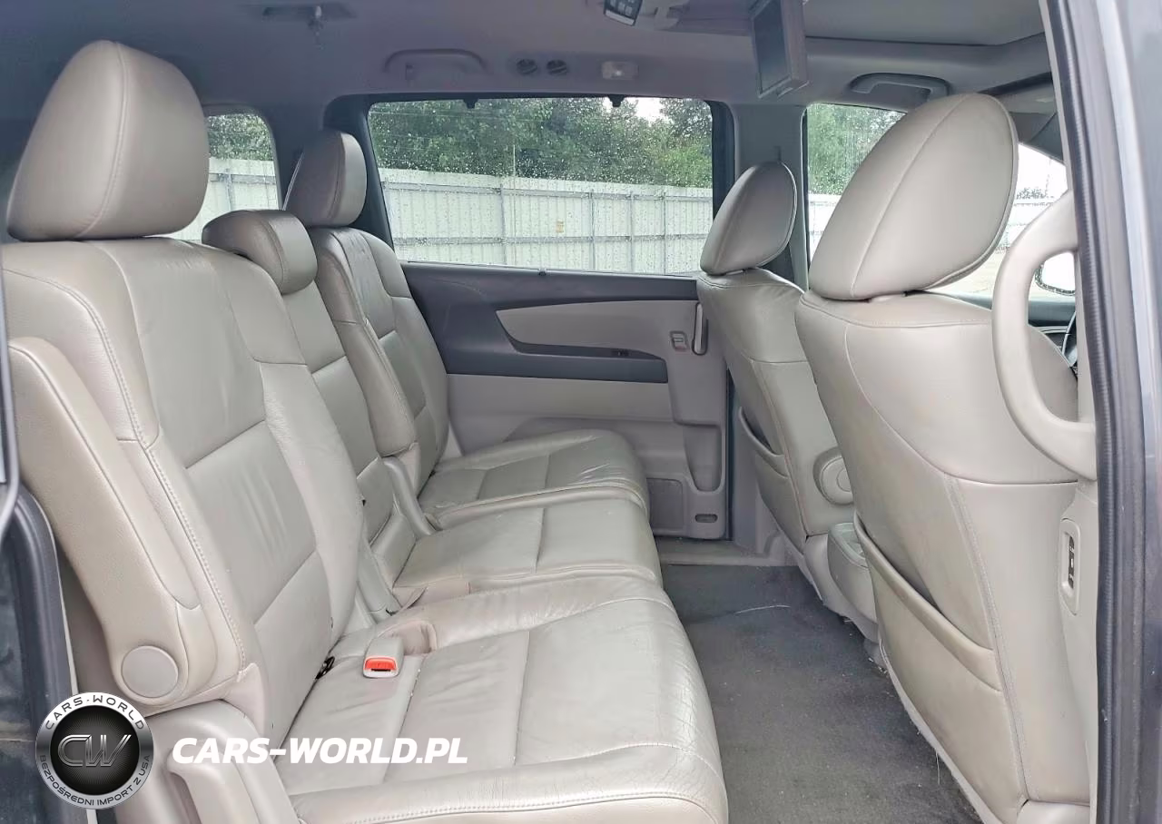 2011 Honda Odyssey Touring VIN:5FNRL5H98BB052060 - 11