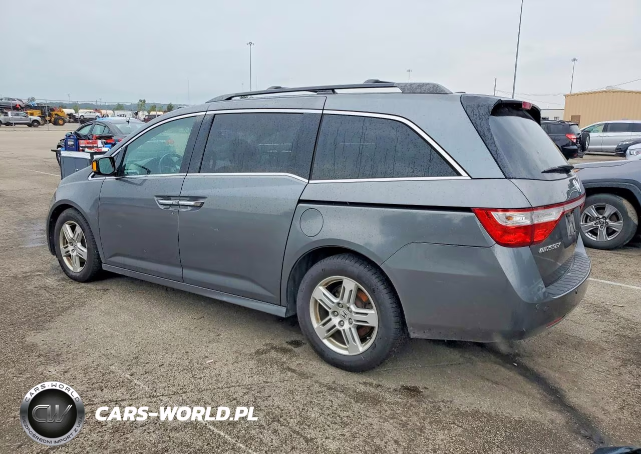 2011 Honda Odyssey Touring VIN:5FNRL5H98BB052060 - 2