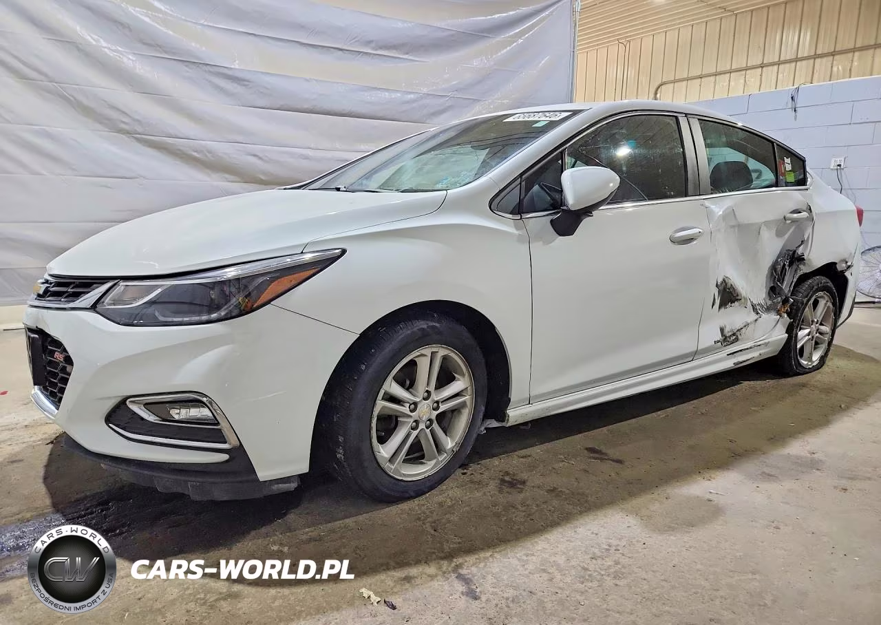 2017 Chevrolet Cruze Lt VIN:1G1BE5SM4H7217327 - 1