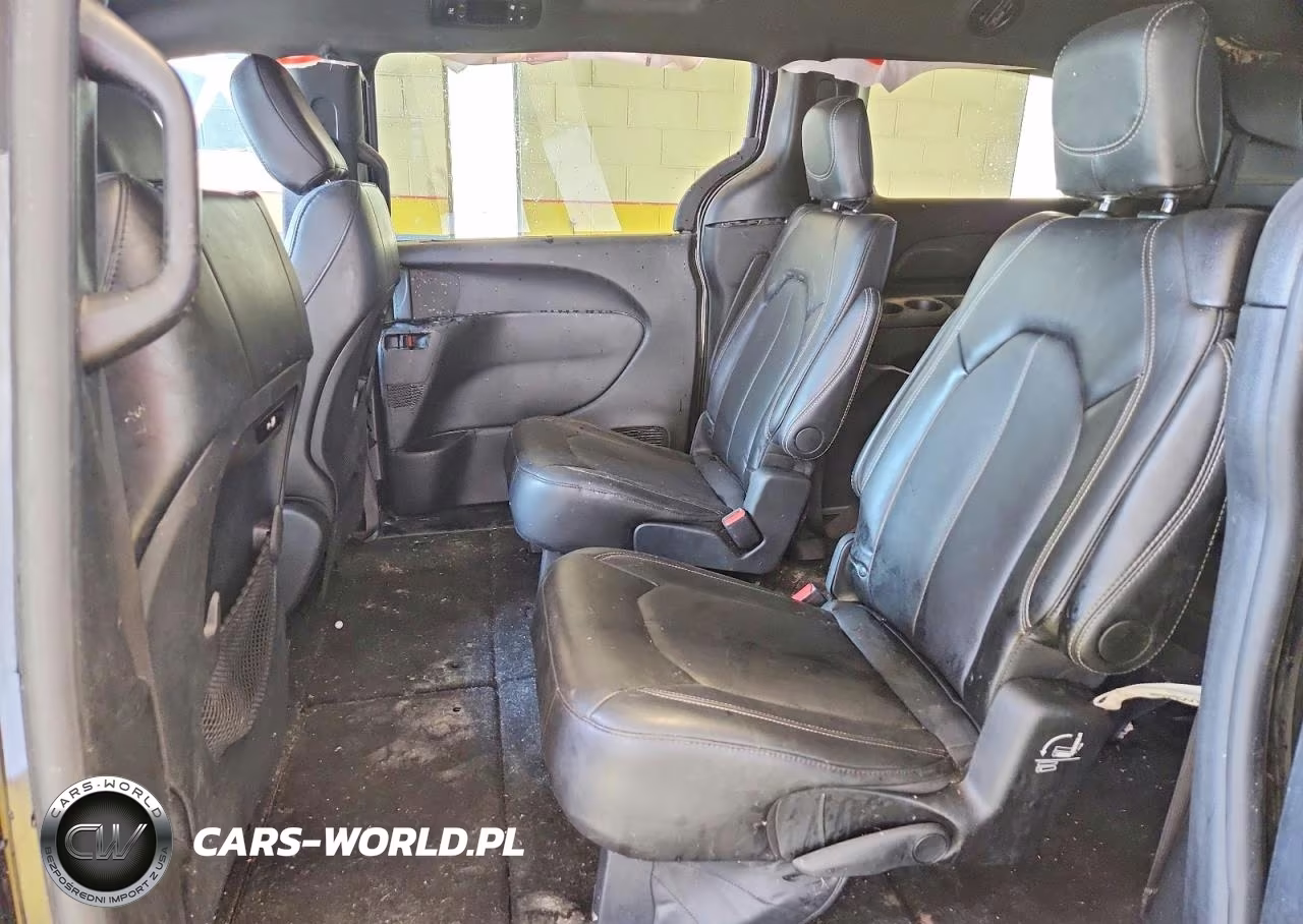 2025 Chrysler Pacifica Select VIN:2C4RC1BG2SR526797 - 11