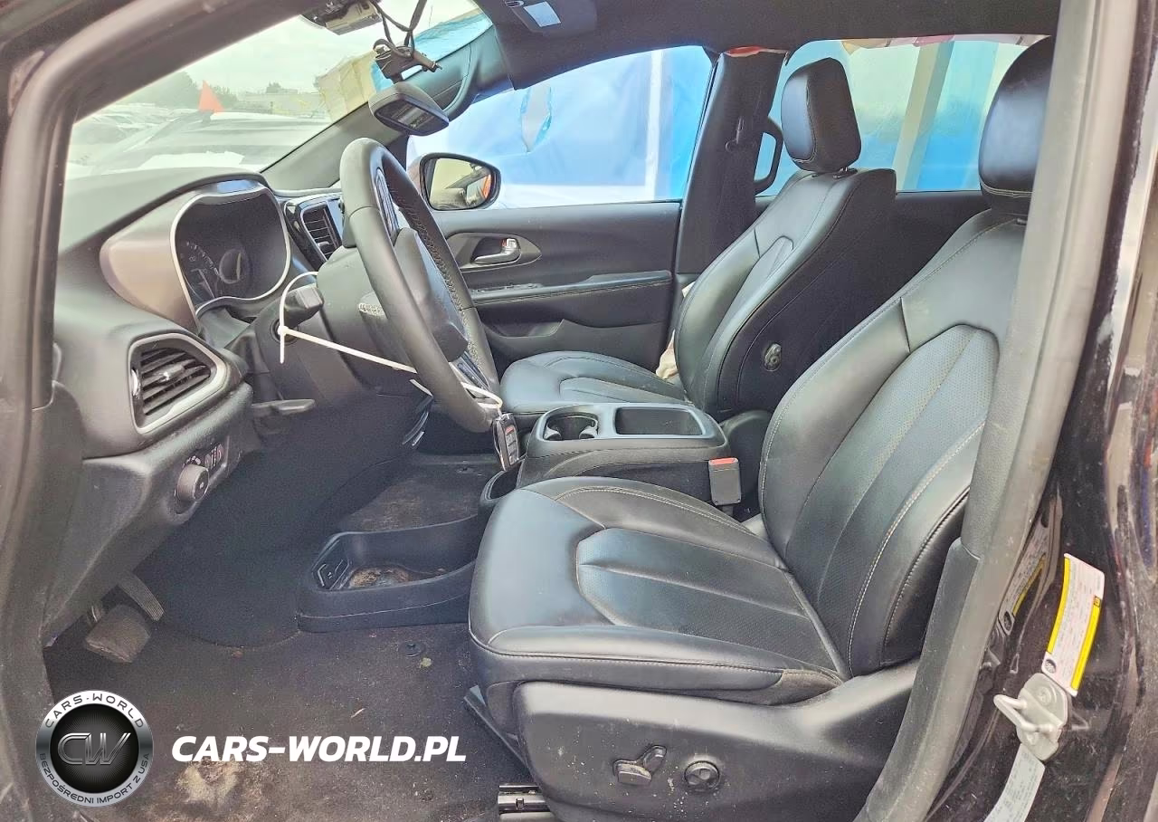 2025 Chrysler Pacifica Select VIN:2C4RC1BG2SR526797 - 7