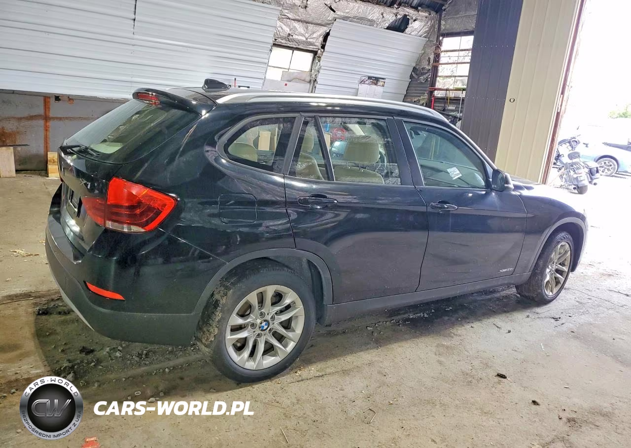 2015 BMW X1 xDrive28I VIN:WBAVL1C54FVY25056 - 3