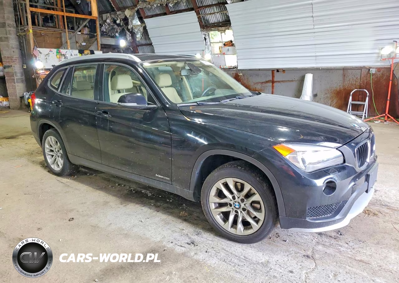 2015 BMW X1 xDrive28I VIN:WBAVL1C54FVY25056 - 4