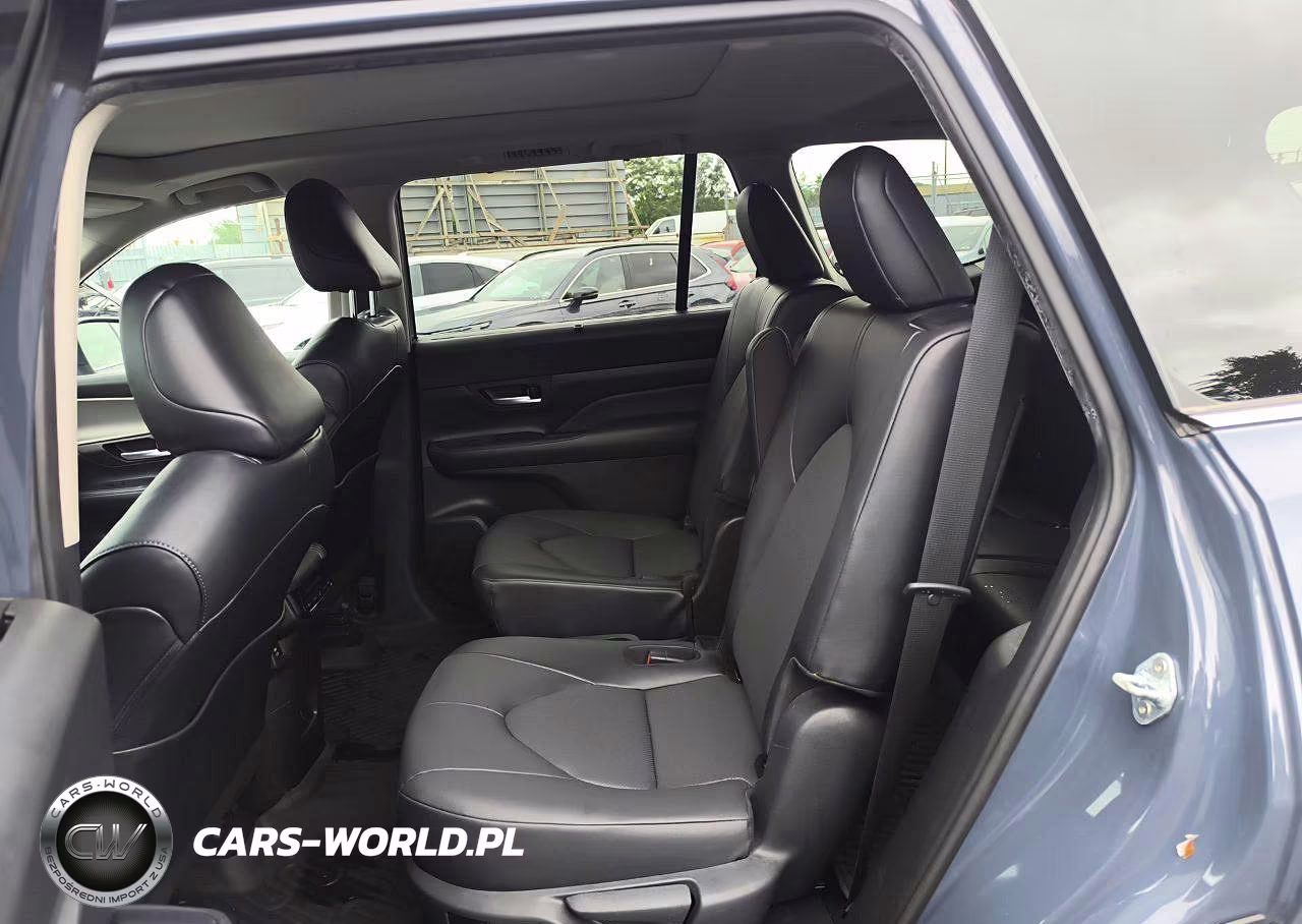 2024 Toyota Grand Highlander Xle VIN:5TDAAAB59RS039096 - 10