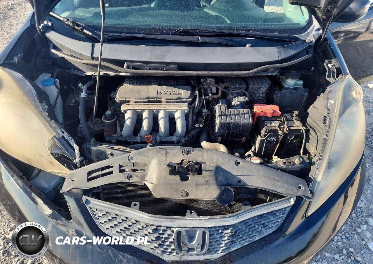 2010 Honda Fit VIN:JHMGE8H28AS020957 - 11