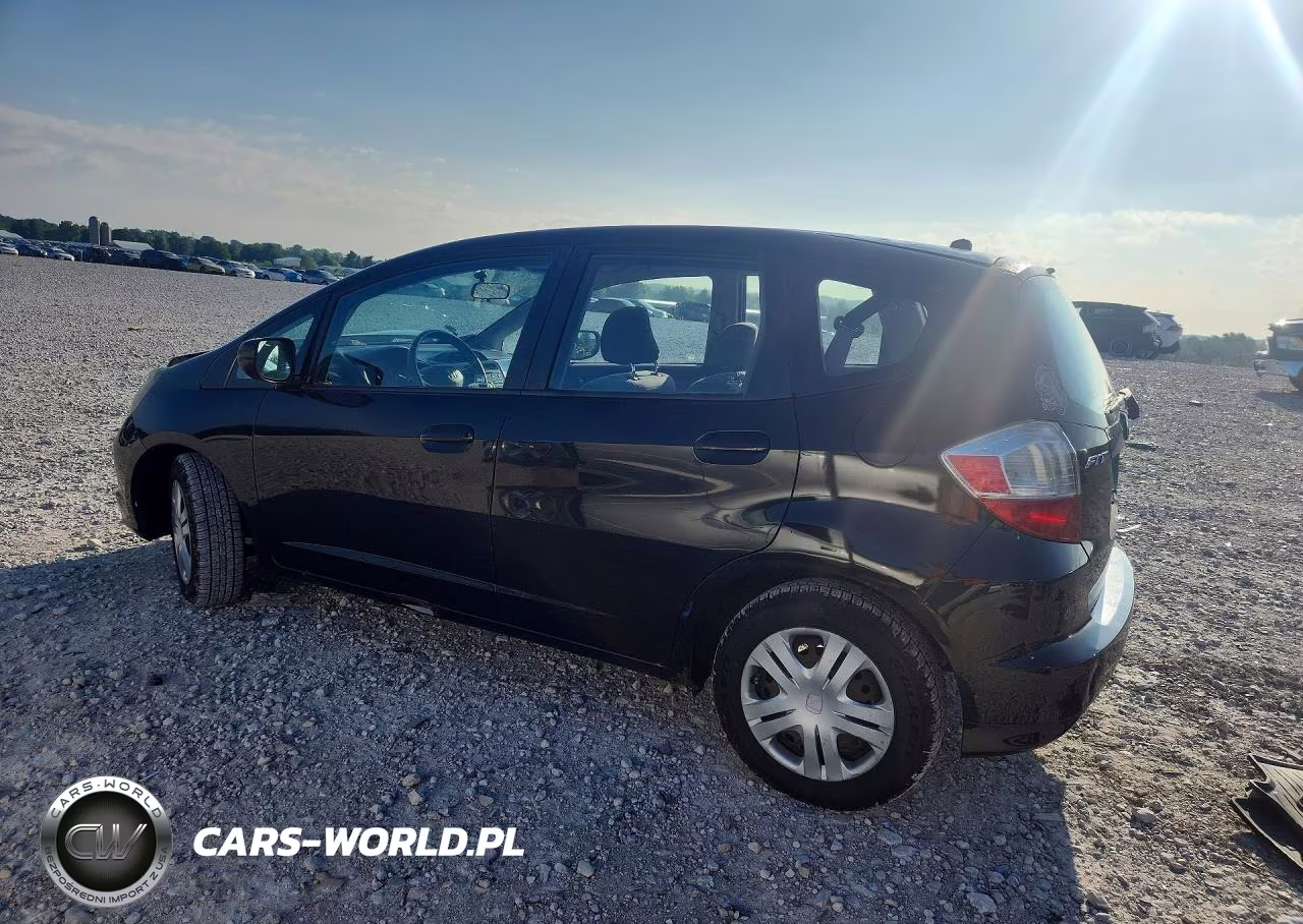 2010 Honda Fit VIN:JHMGE8H28AS020957 - 2