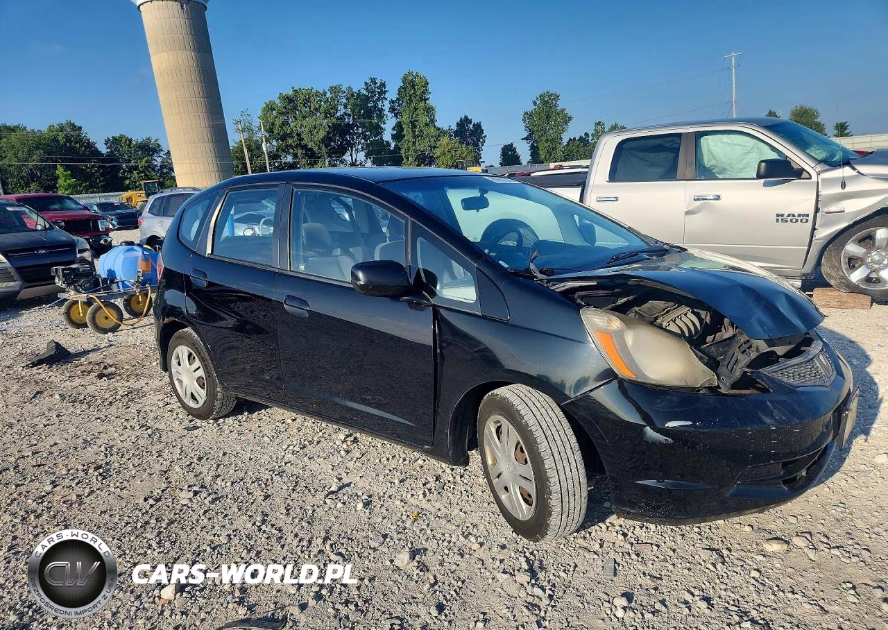 2010 Honda Fit VIN:JHMGE8H28AS020957 - 4