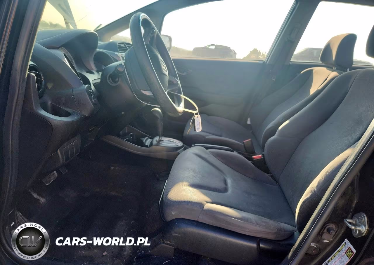 2010 Honda Fit VIN:JHMGE8H28AS020957 - 7