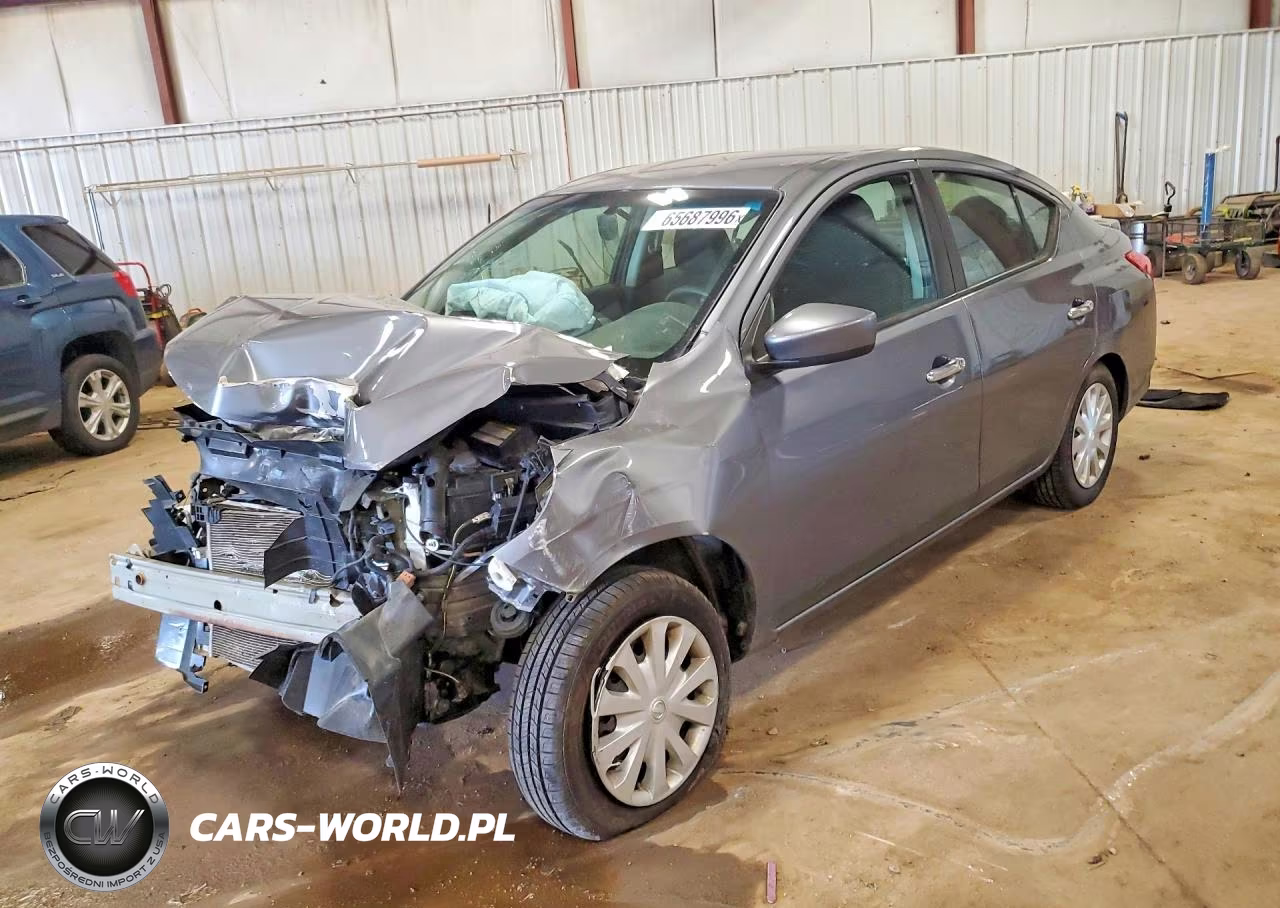 2019 Nissan Versa Sv