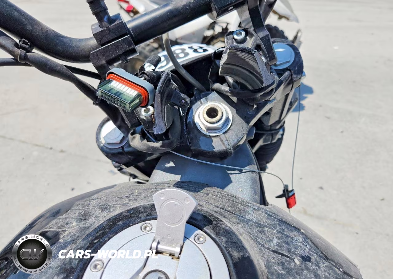 2016 Indian Motorcycle Co. Scout VIN:56KMSB007G3113034 - 7