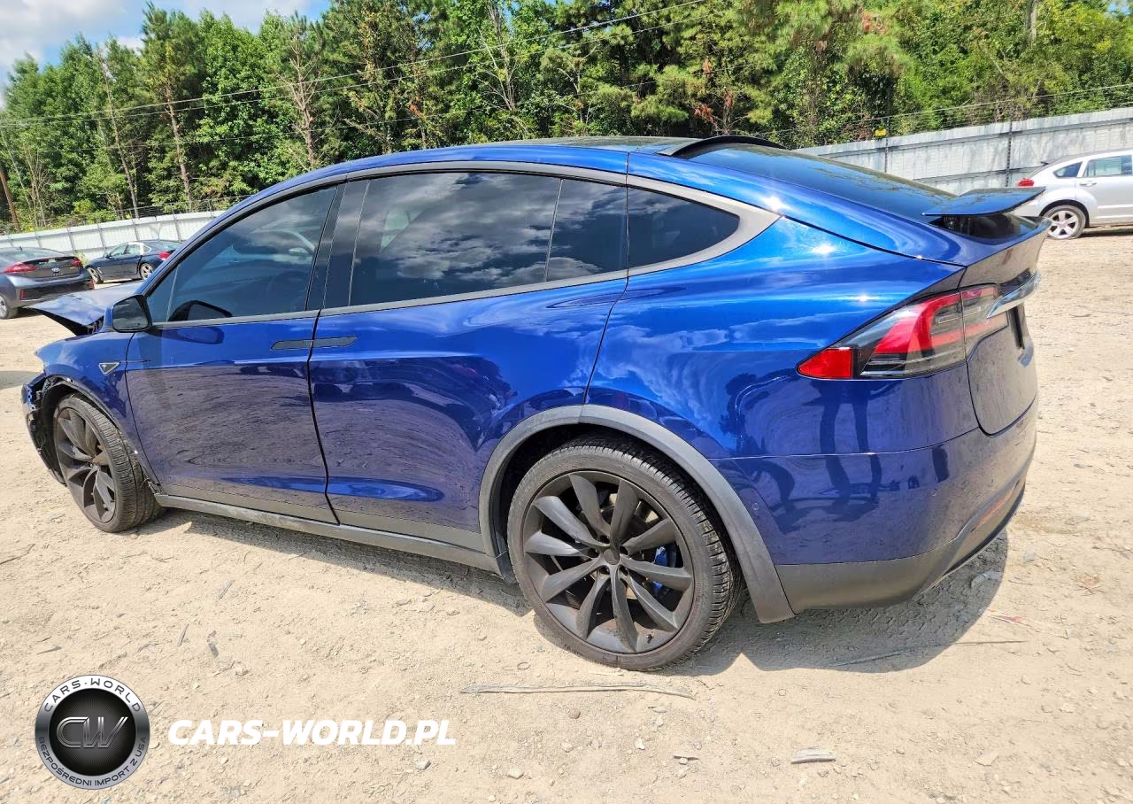 2016 Tesla Model X VIN:5YJXCBE21GF018143 - 2