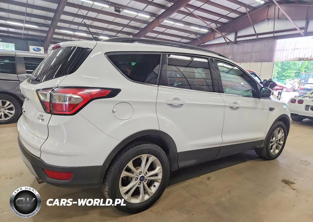 2018 Ford Escape Se VIN:1FMCU9GD7JUA26406 - 3
